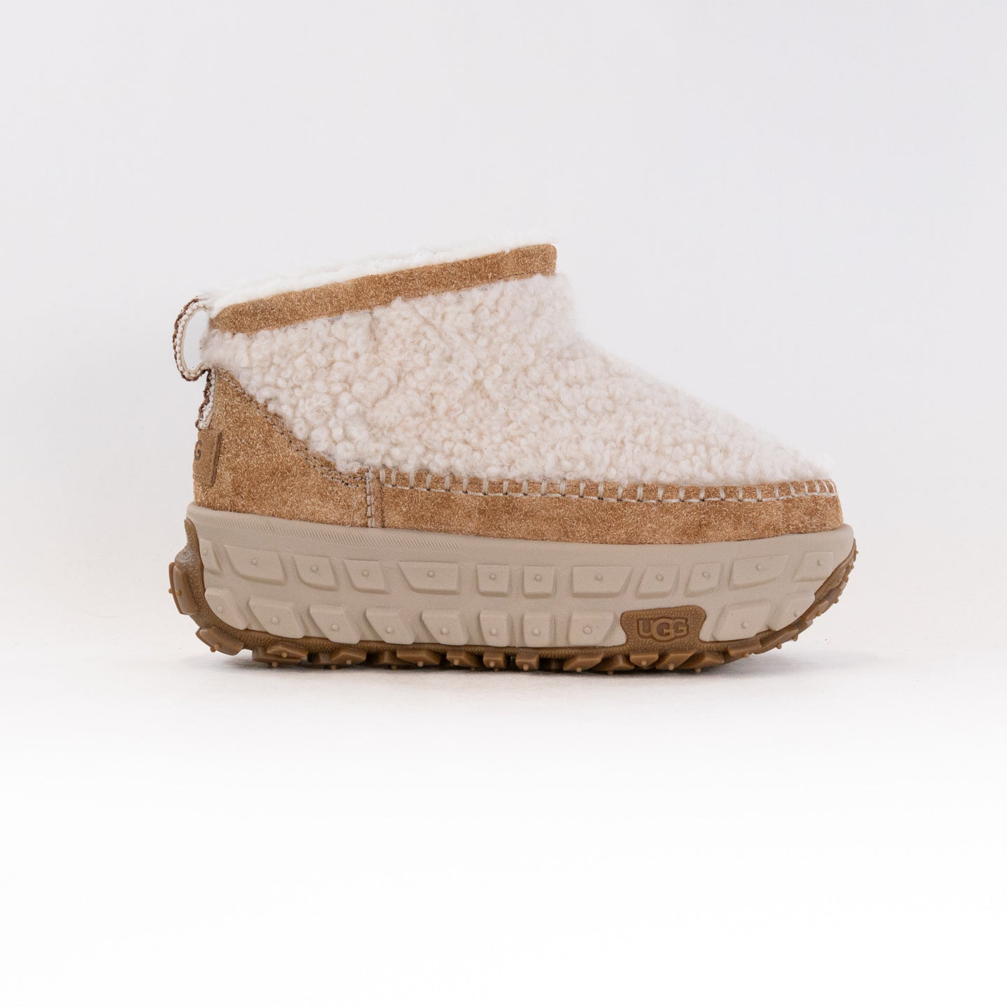 UGG All Gender Venture Daze Ultra Mini Cozy (Women's) - Natural