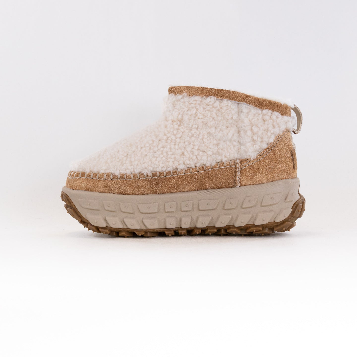 UGG All Gender Venture Daze Ultra Mini Cozy (Women's) - Natural