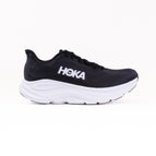 8 / Medium (D) / Black/White