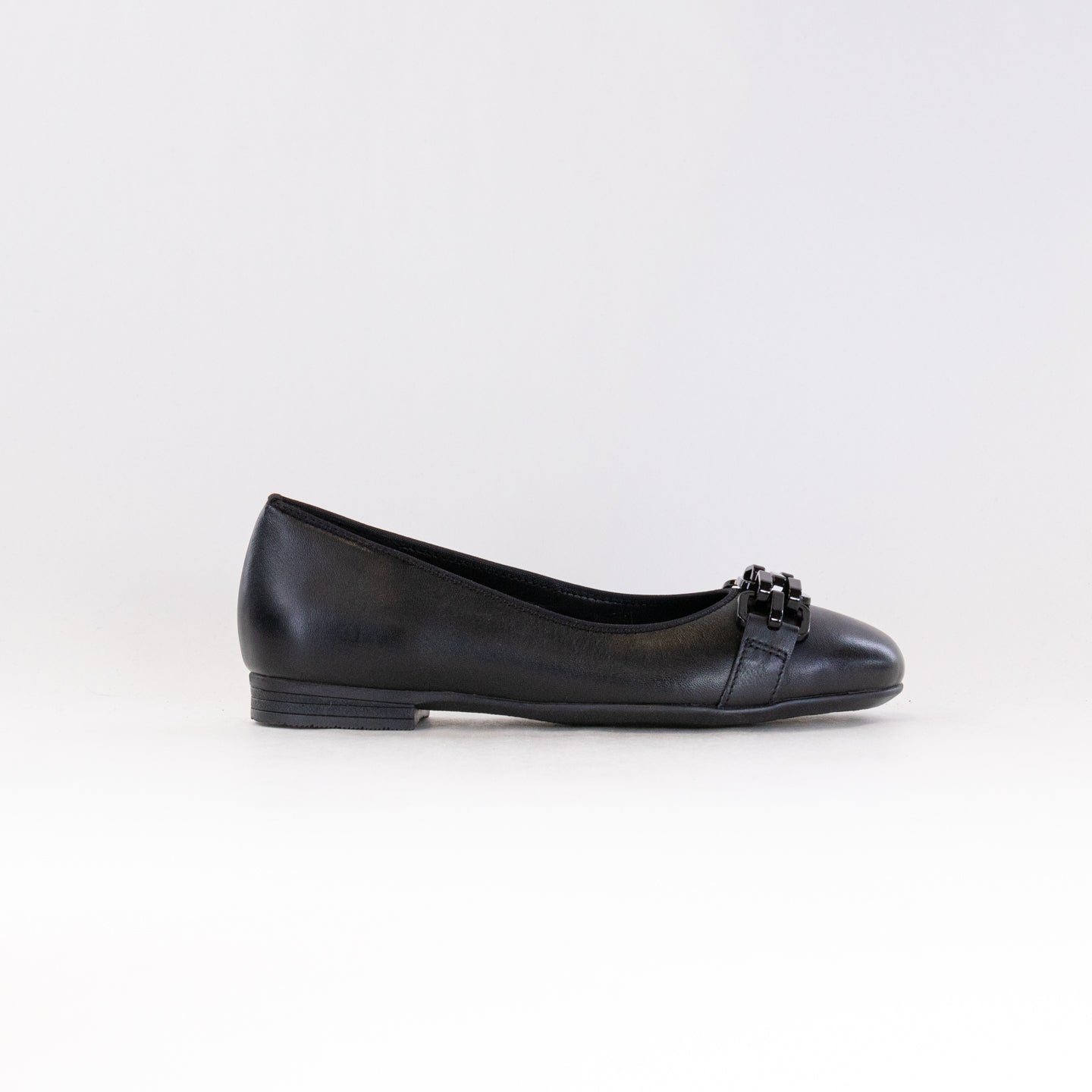 Ara Scout Chain Ballet Flat (Women's) - Black Leather