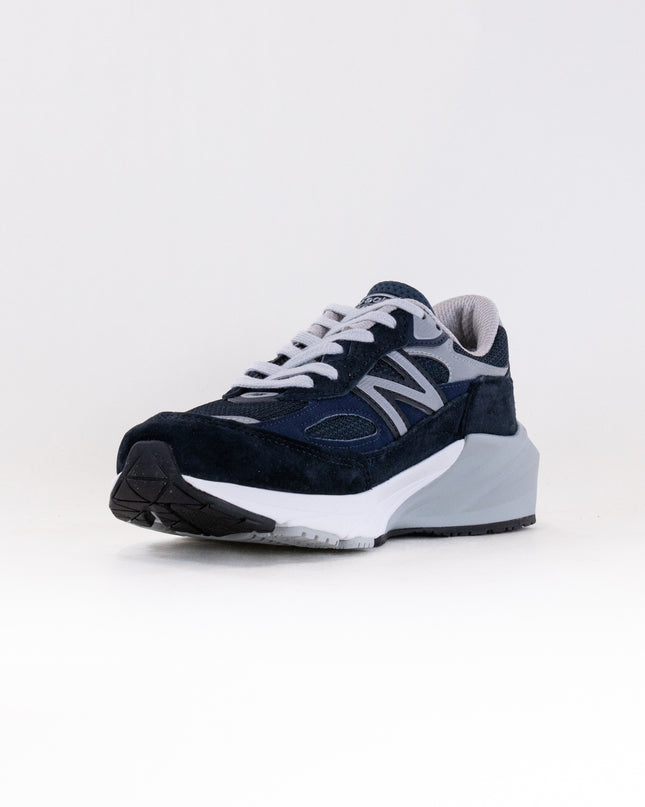 New Balance 990v6 (Women's) - Navy