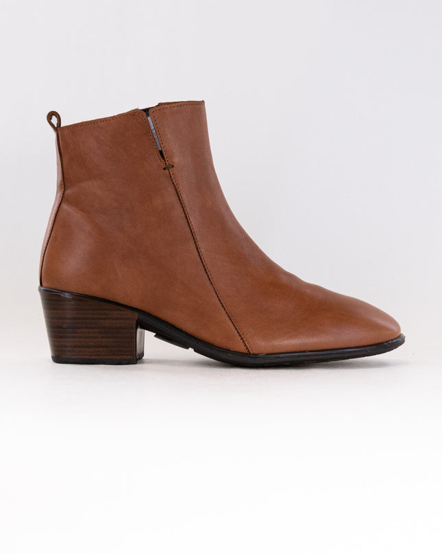 Naot Ethic (Women's) - Brown Peanut Leather