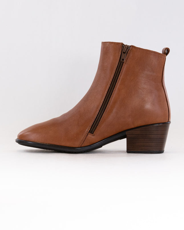 Naot Ethic (Women's) - Brown Peanut Leather