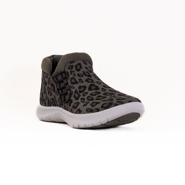 Clarks Adella Pine (Women's) - Dark Olive
