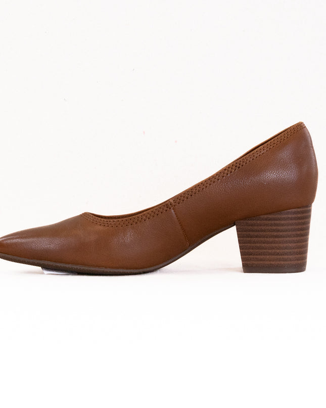 Clarks Ellanie Hope (Women's) - Tan Leather
