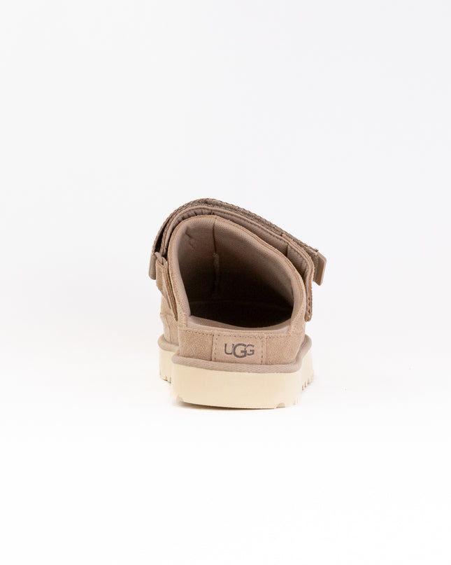 UGG Goldenstar Clog (Women's) - Sand