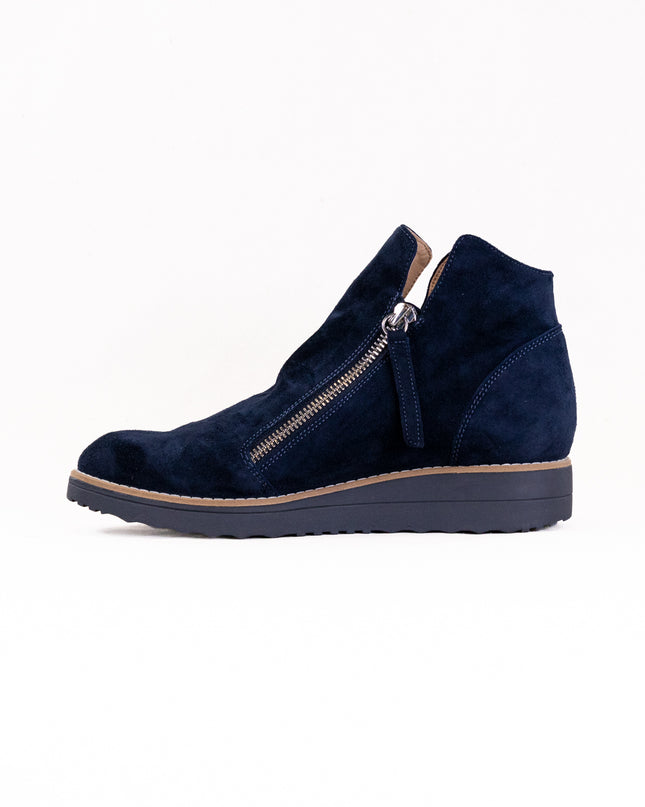 Django & Juliette Ohmy (Women's) - Navy Suede