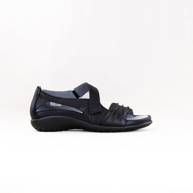 Naot Papaki (Women's) - Black Soft Leather