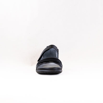 Naot Papaki (Women's) - Black Soft Leather