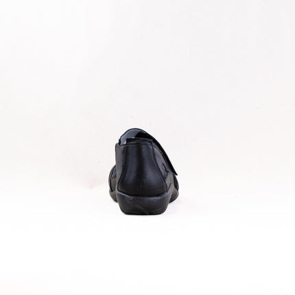 Naot Papaki (Women's) - Black Soft Leather