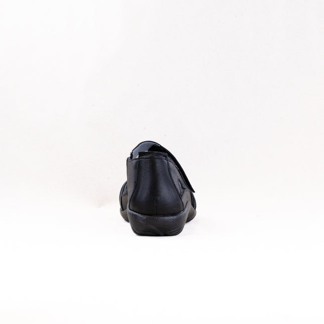 Naot Papaki (Women's) - Black Soft Leather