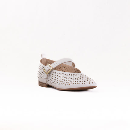 Clarks Fawna Jane (Women's) - Cream Leather