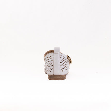 Clarks Fawna Jane (Women's) - Cream Leather