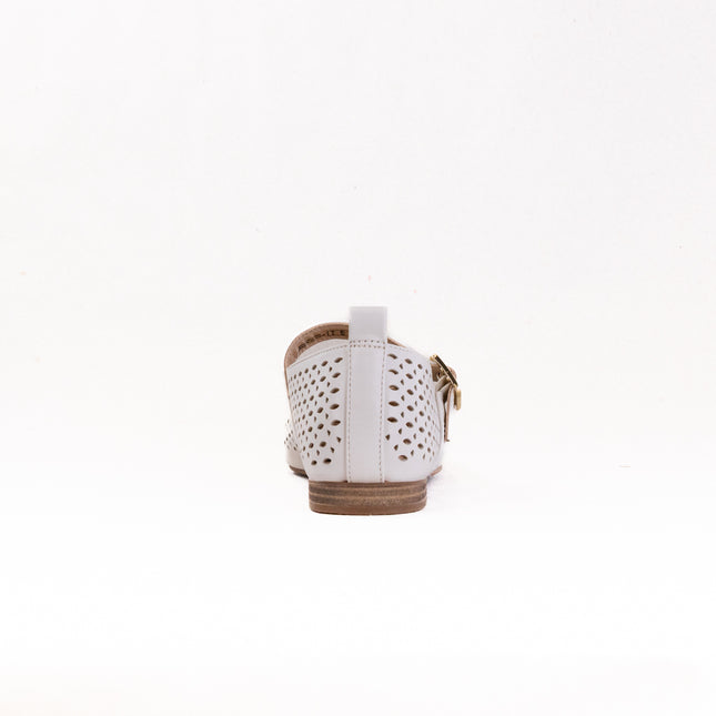Clarks Fawna Jane (Women's) - Cream Leather