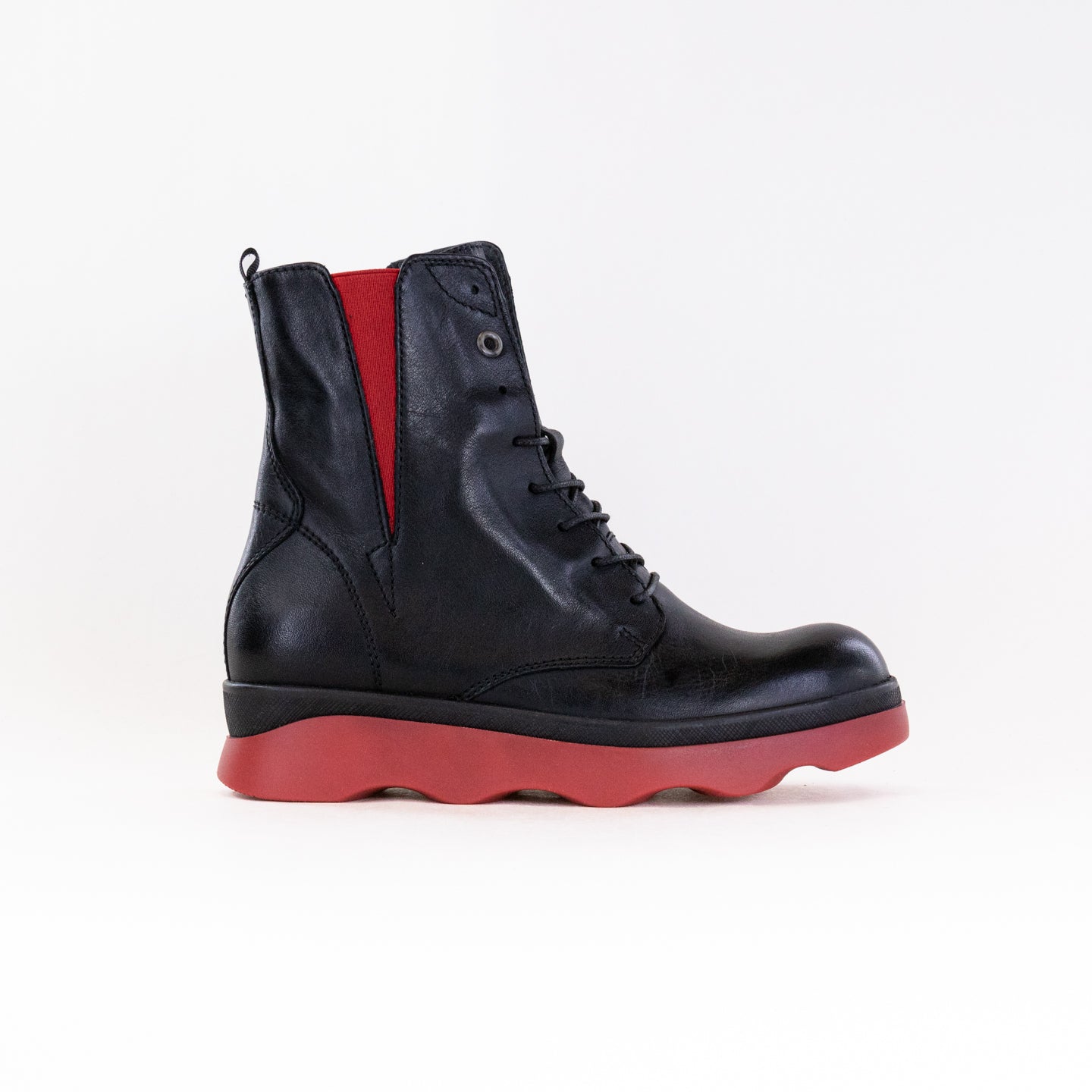 Wolky Akita WR (Women's) - Black/Red Savana Leather