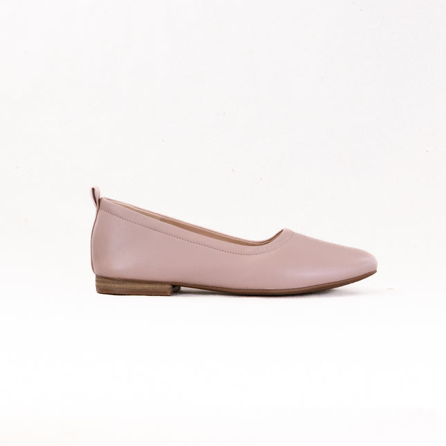 Clarks Fawna Soft (Women's) - Light Pink Leather