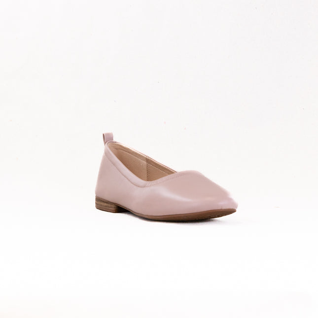Clarks Fawna Soft (Women's) - Light Pink Leather
