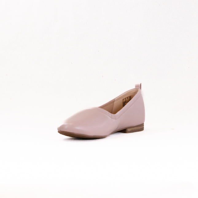 Clarks Fawna Soft (Women's) - Light Pink Leather