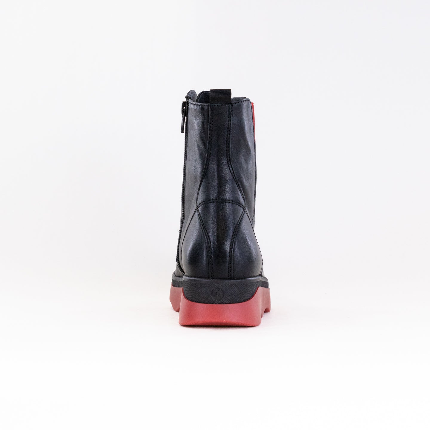 Wolky Akita WR (Women's) - Black/Red Savana Leather