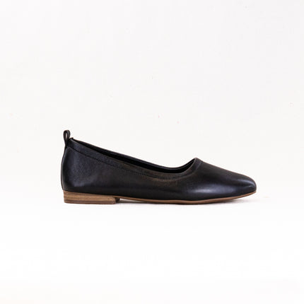 Clarks Fawna Soft (Women's) - Black Leather