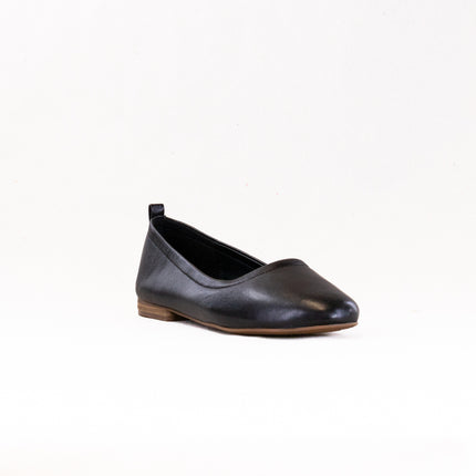 Clarks Fawna Soft (Women's) - Black Leather