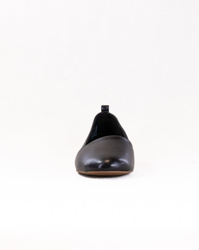 Clarks Fawna Soft (Women's) - Black Leather