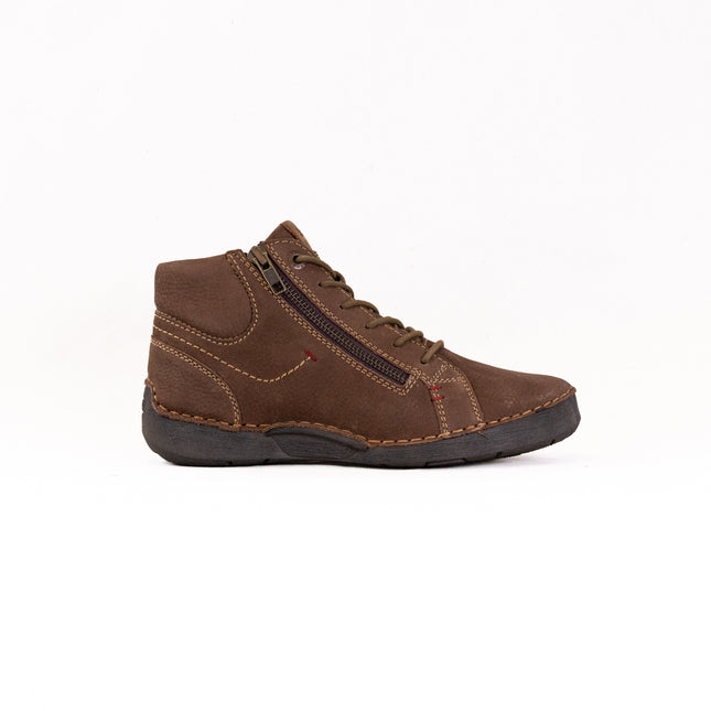 Josef Seibel Fergey 67 (Women's) - Chestnut