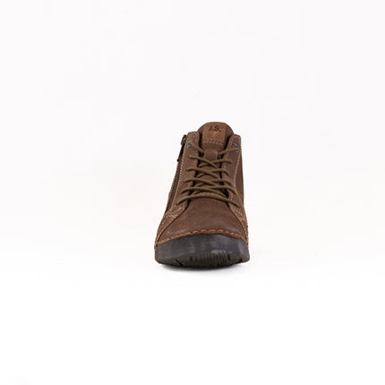 Josef Seibel Fergey 67 (Women's) - Chestnut