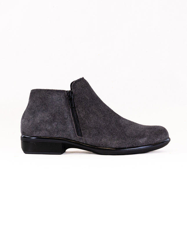 Naot Helm (Women's) - Black Embossed Suede