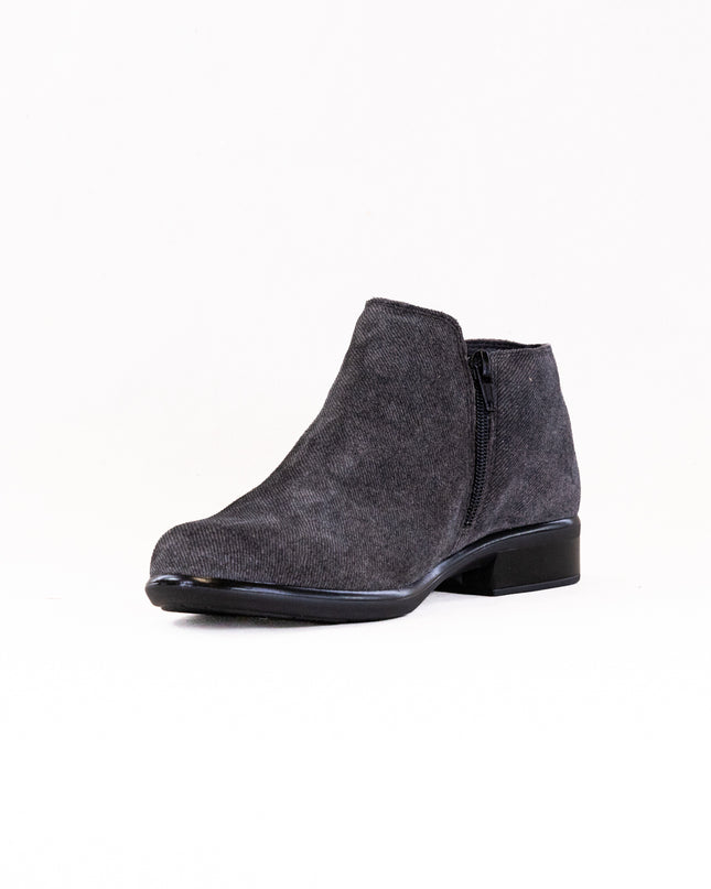 Naot Helm (Women's) - Black Embossed Suede