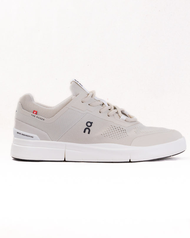 On The Roger Spin 2 (Women's) - Sand/Ivory
