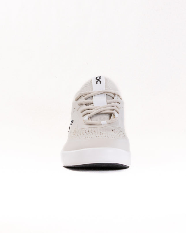 On The Roger Spin 2 (Women's) - Sand/Ivory