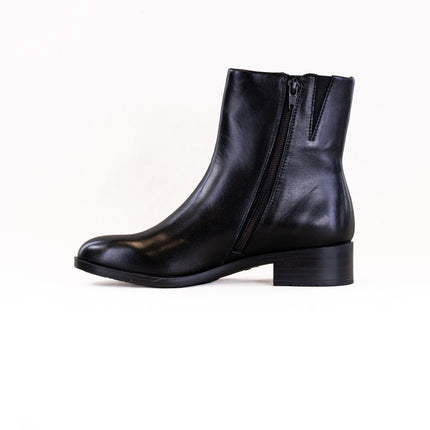 Remonte Ashley 73 (Women's) - Black Leather