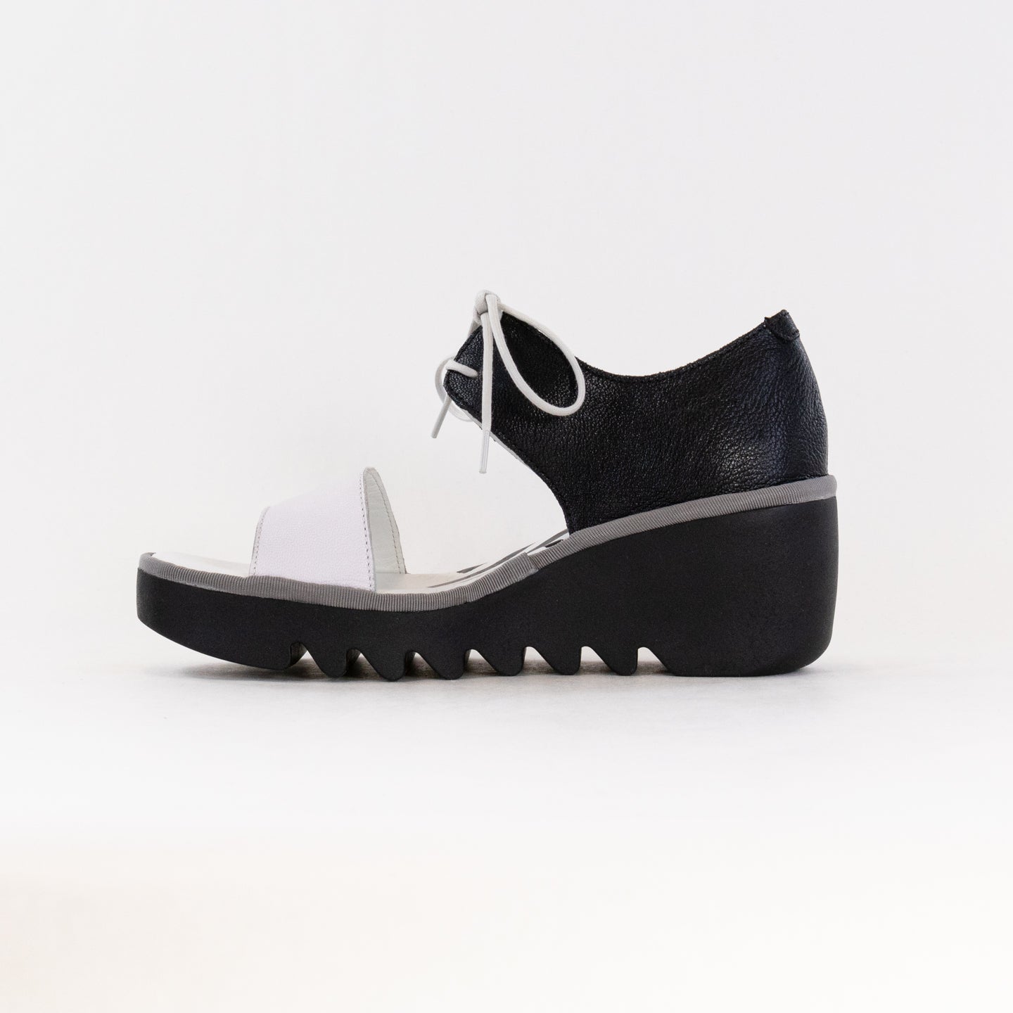 FLY London Crossover Sandals BILU465FLY (Women's) - White/Black