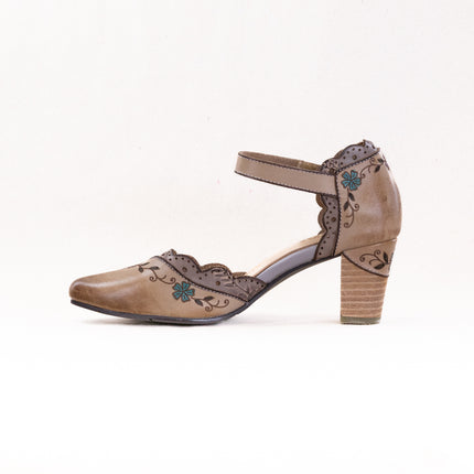 L'Artiste Sayyes (Women's) - Beige Multi
