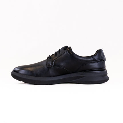 Clarks Code Hybrid Plain (Men's) - Black Smooth