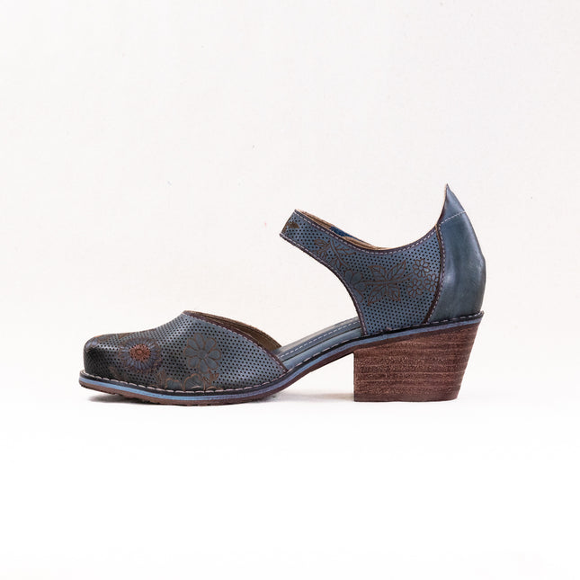 L'Artiste Cabracho (Women's) - Blue Multi