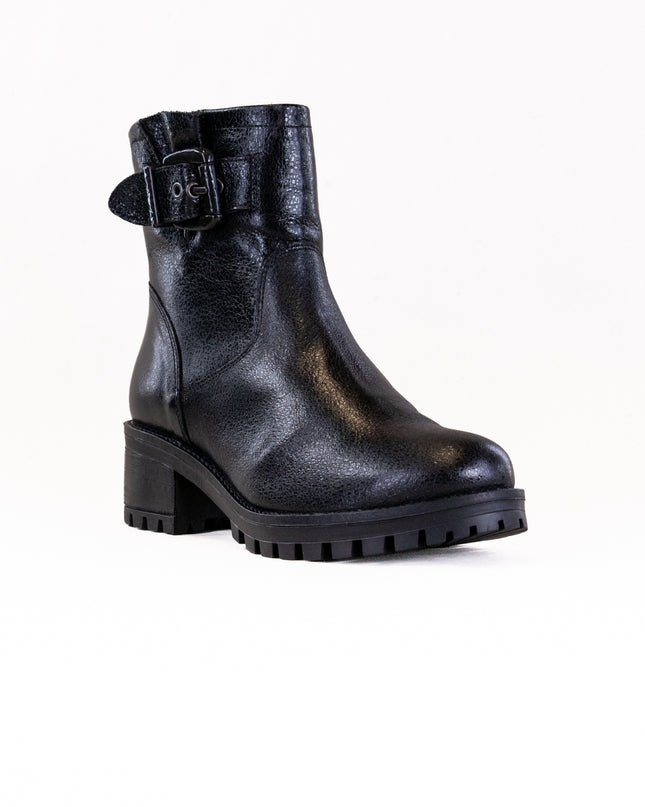 Eric Leah (Women's) - Black Metallic Leather with Fur