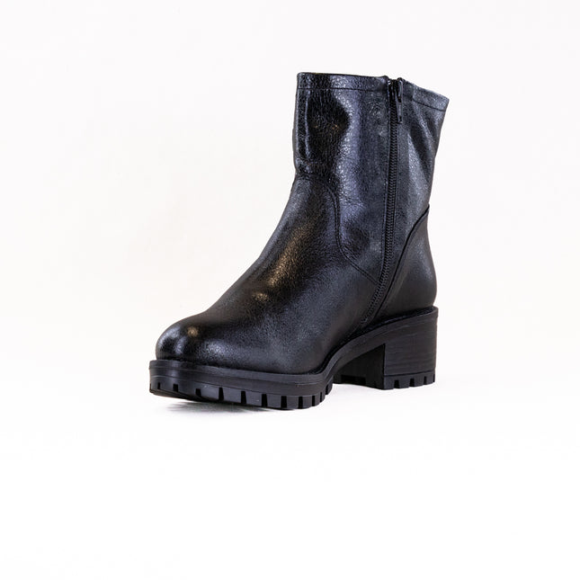 Eric Leah (Women's) - Black Metallic Leather with Fur