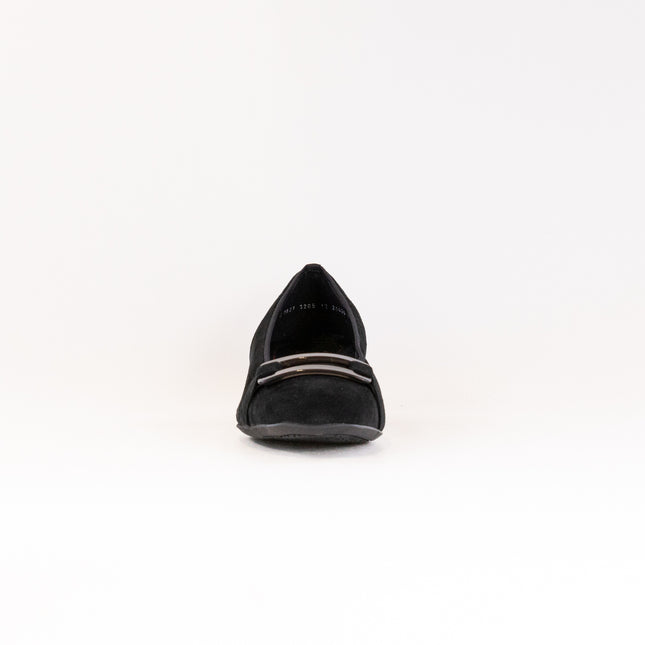 Ara Gentian Pump (Women's) - Black Suede