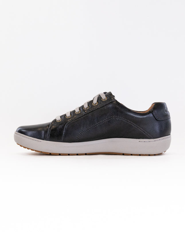 Clarks Nalle Lace (Women's) - Black Leather