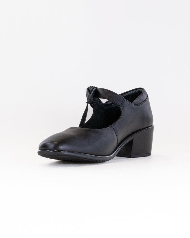 Naot Nobility (Women's) - Black jet Leather