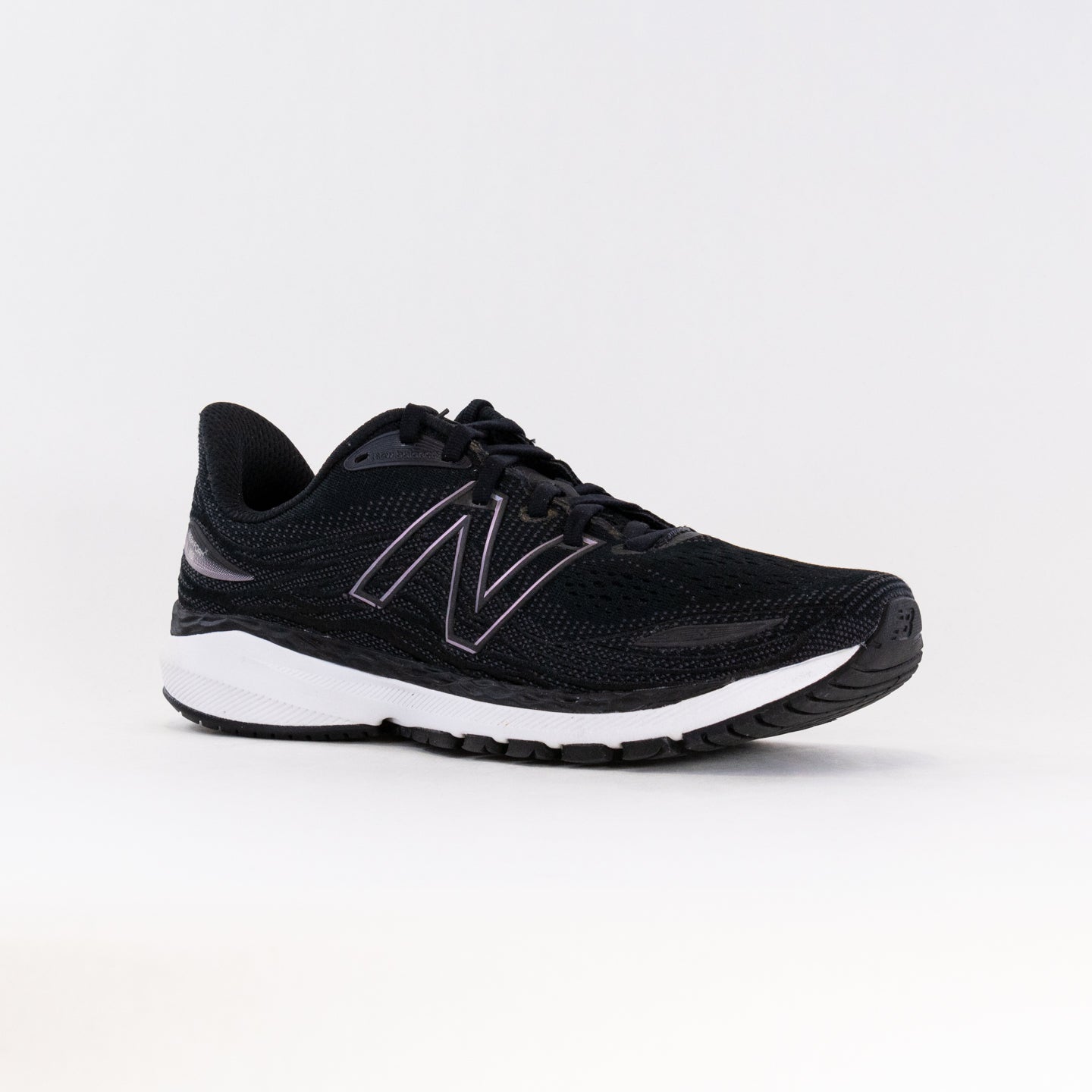 New Balance 860V12 Men s Black White Chiappetta Shoes