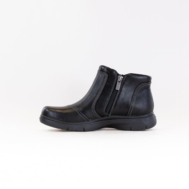 Clarks Certina Joy (Women's) - Black Leather