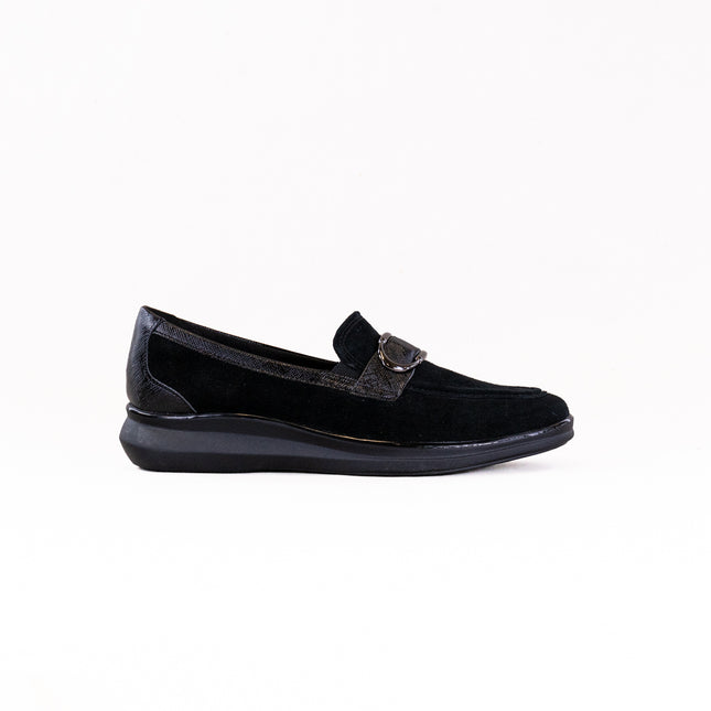 Clarks Lynell Bay (Women's) - Black Suede