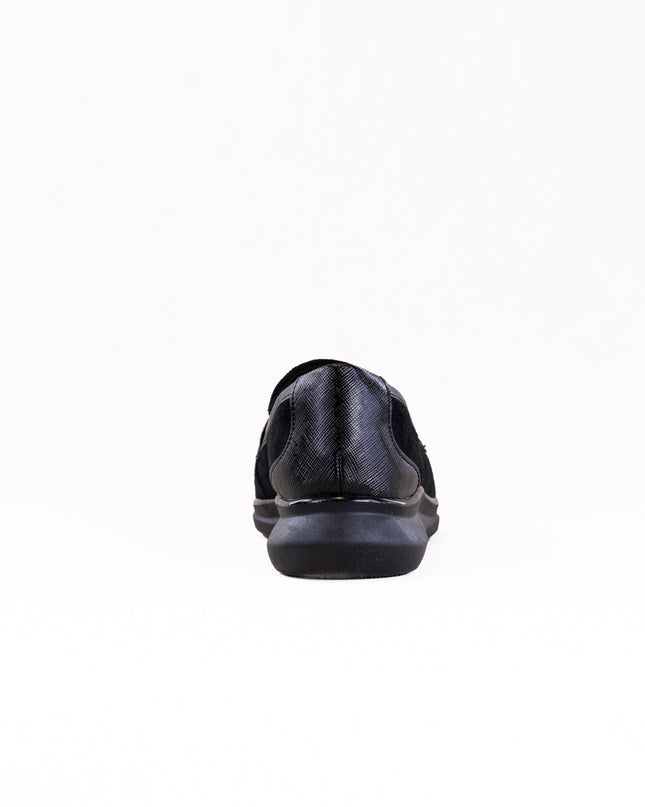 Clarks Lynell Bay (Women's) - Black Suede