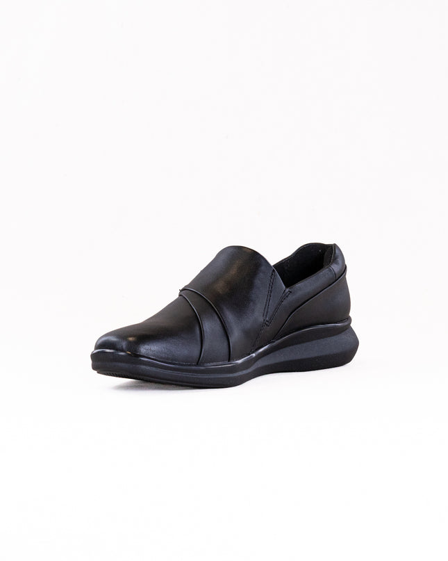 Clarks Lynell Slip (Women's) - Black Leather