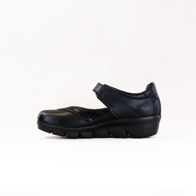 Wolky Lomita (Women's) - Smooth Leather Black