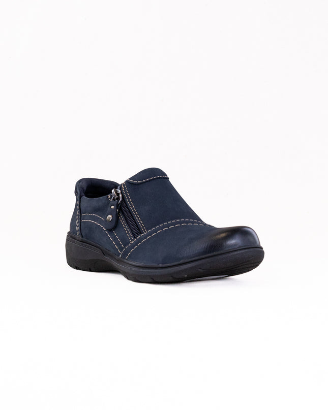 Clarks Carleigh Ray (Women's) - Navy Nubuck