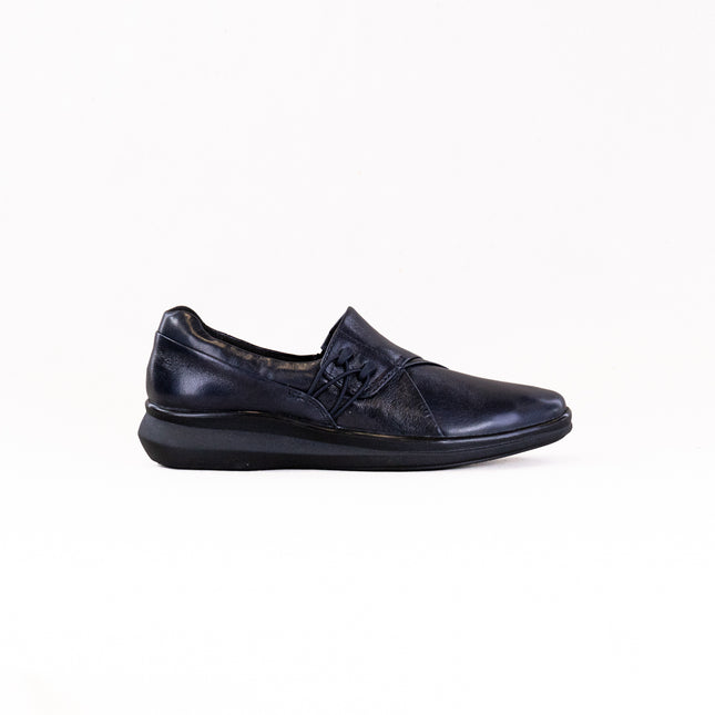 Clarks Lynell Slip (Women's) - Navy Leather